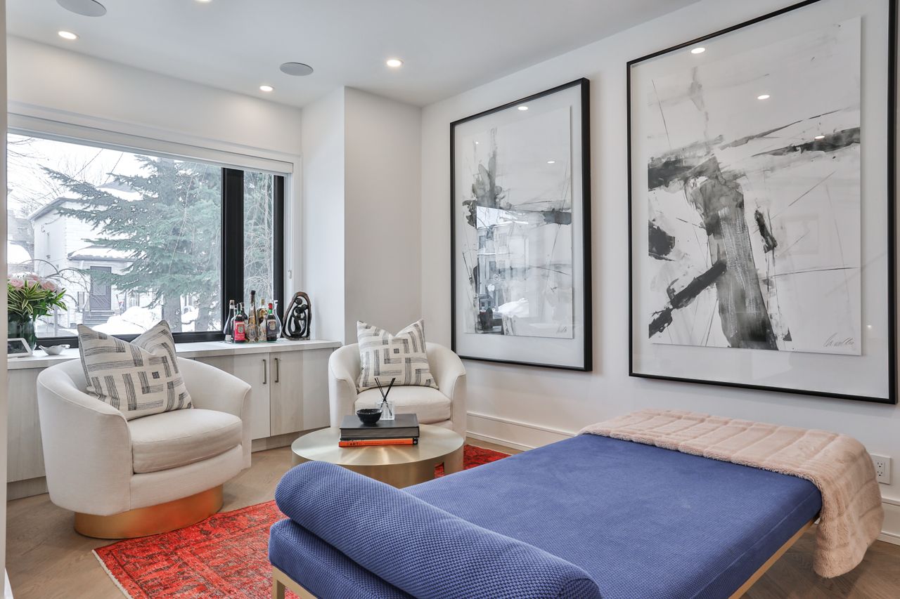 toronto-life-real-estate-ski-lodge-cottage-mount-pleasant-east-3 $3 million for what looks like a ski chalet in the middle of Mount Pleasant