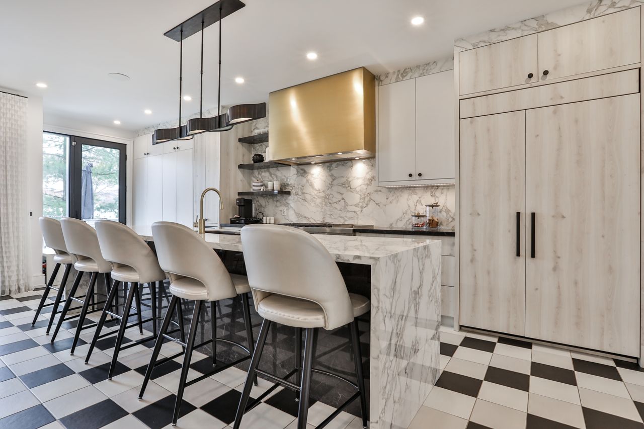 toronto-life-real-estate-ski-lodge-cottage-mount-pleasant-east-8 $3 million for what looks like a ski chalet in the middle of Mount Pleasant