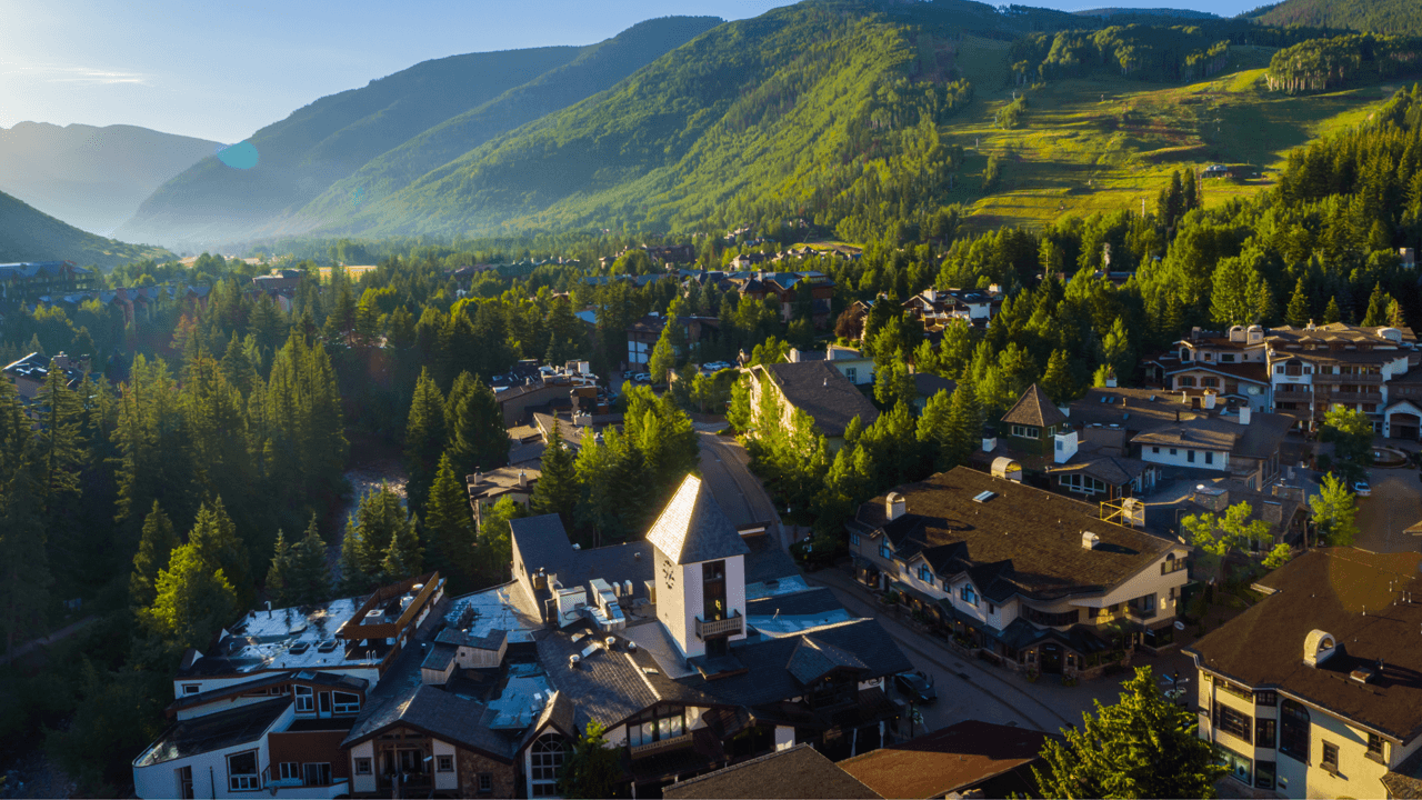Come to life among the mountains and discover Colorado