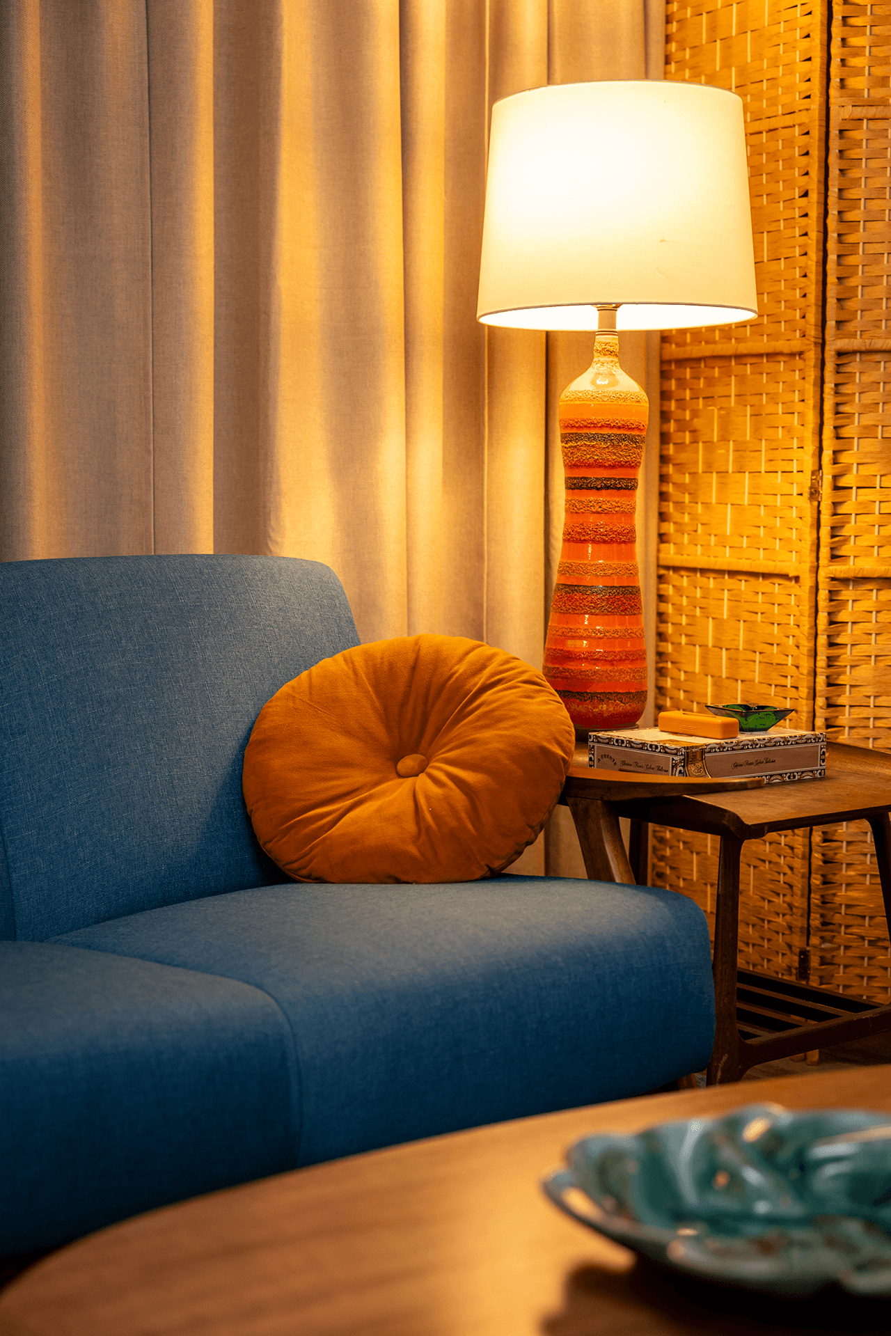 This marketing strategist transformed a bleak office into a 1970s time capsule
