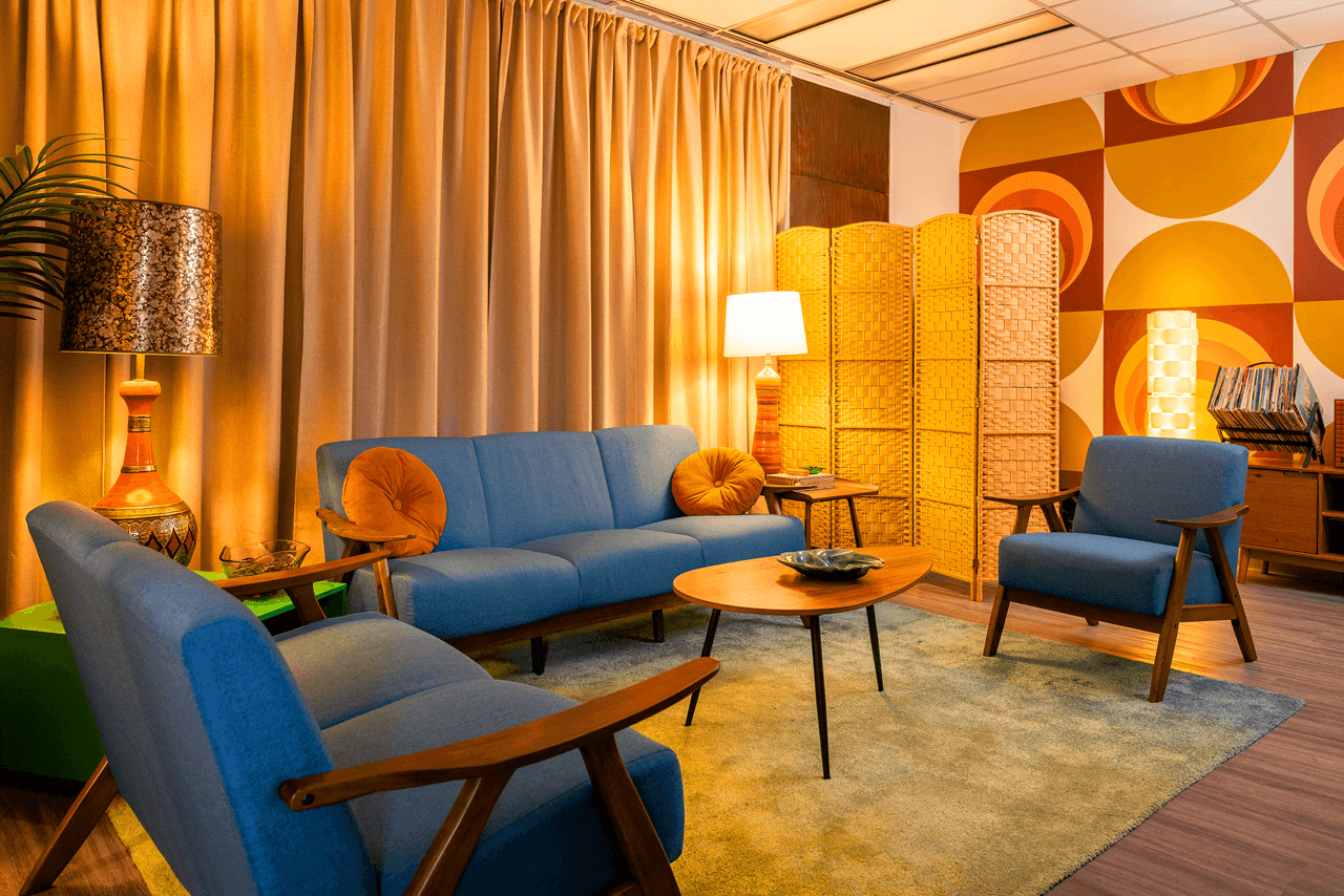 Groovy office