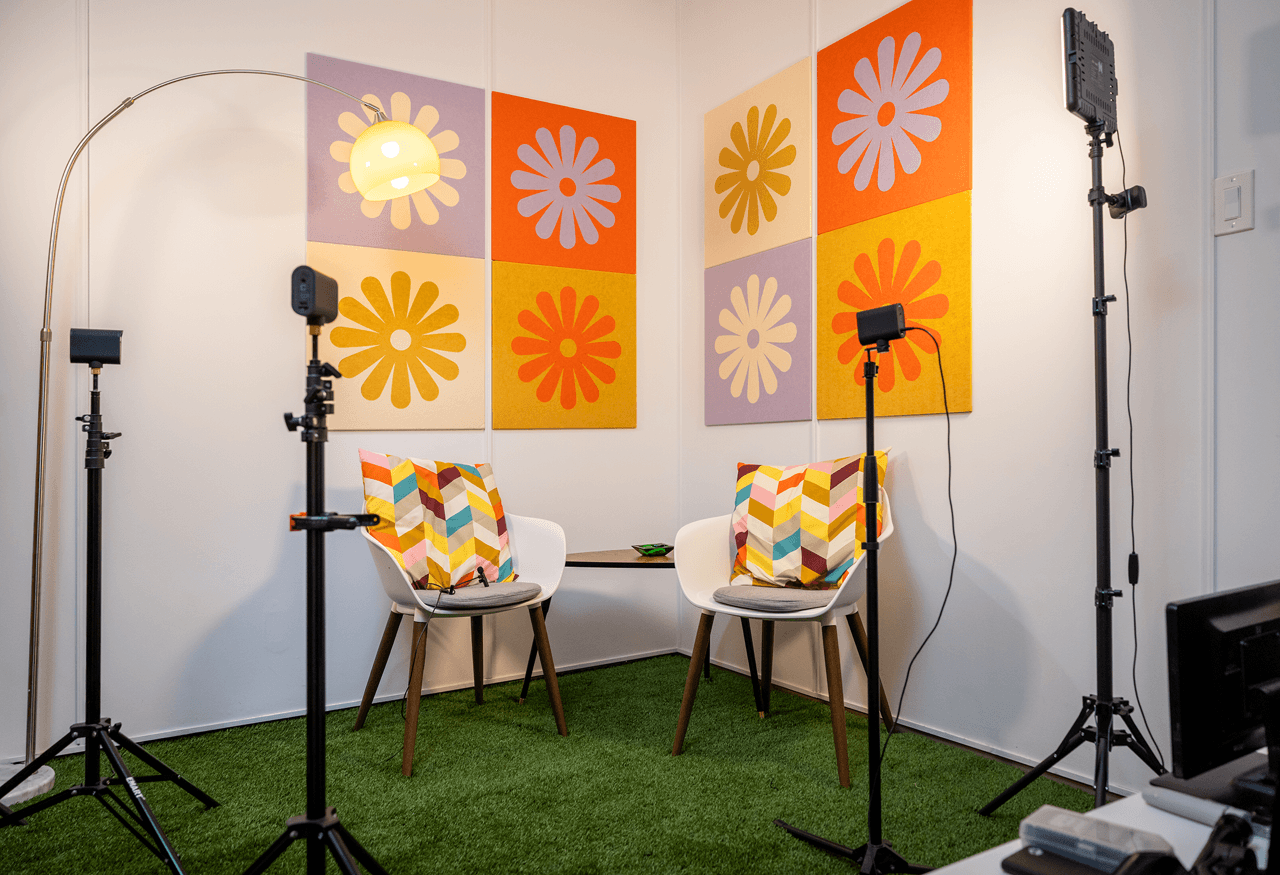 This marketing strategist transformed a bleak office into a 1970s time capsule