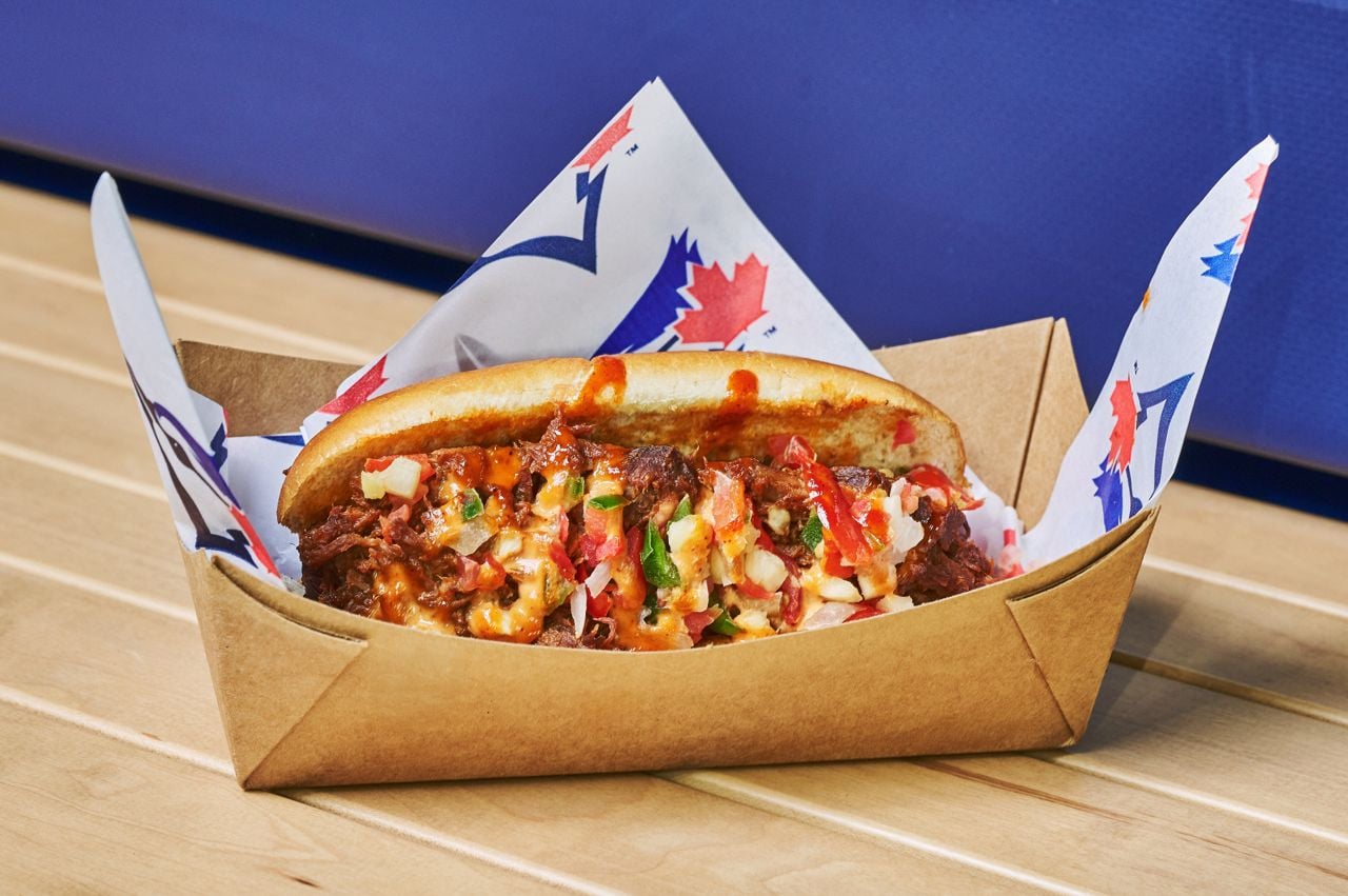 An al pastor hot dog