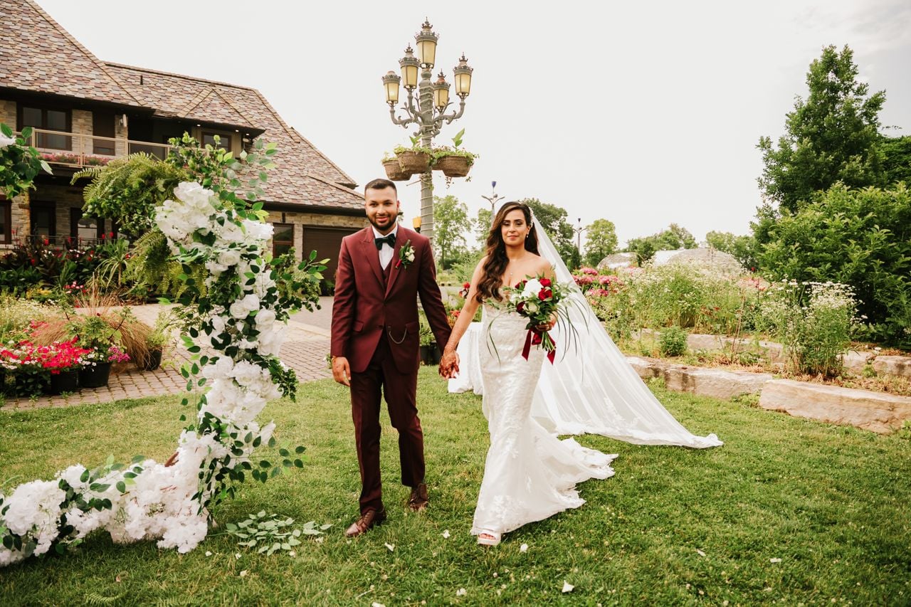 Two dog lovers marry in a lavish five-day canine-friendly celebration