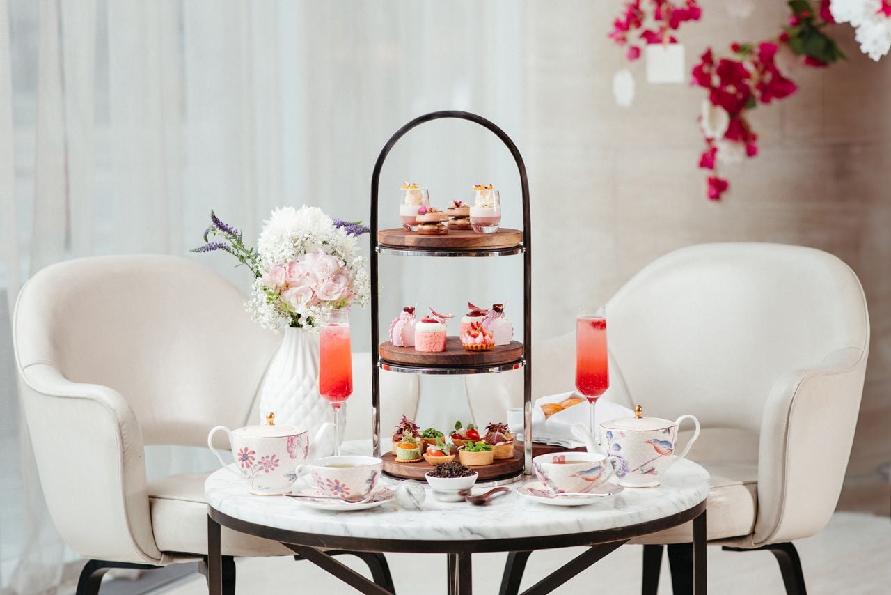 Afternoon tea at the Shangri-La Toronto