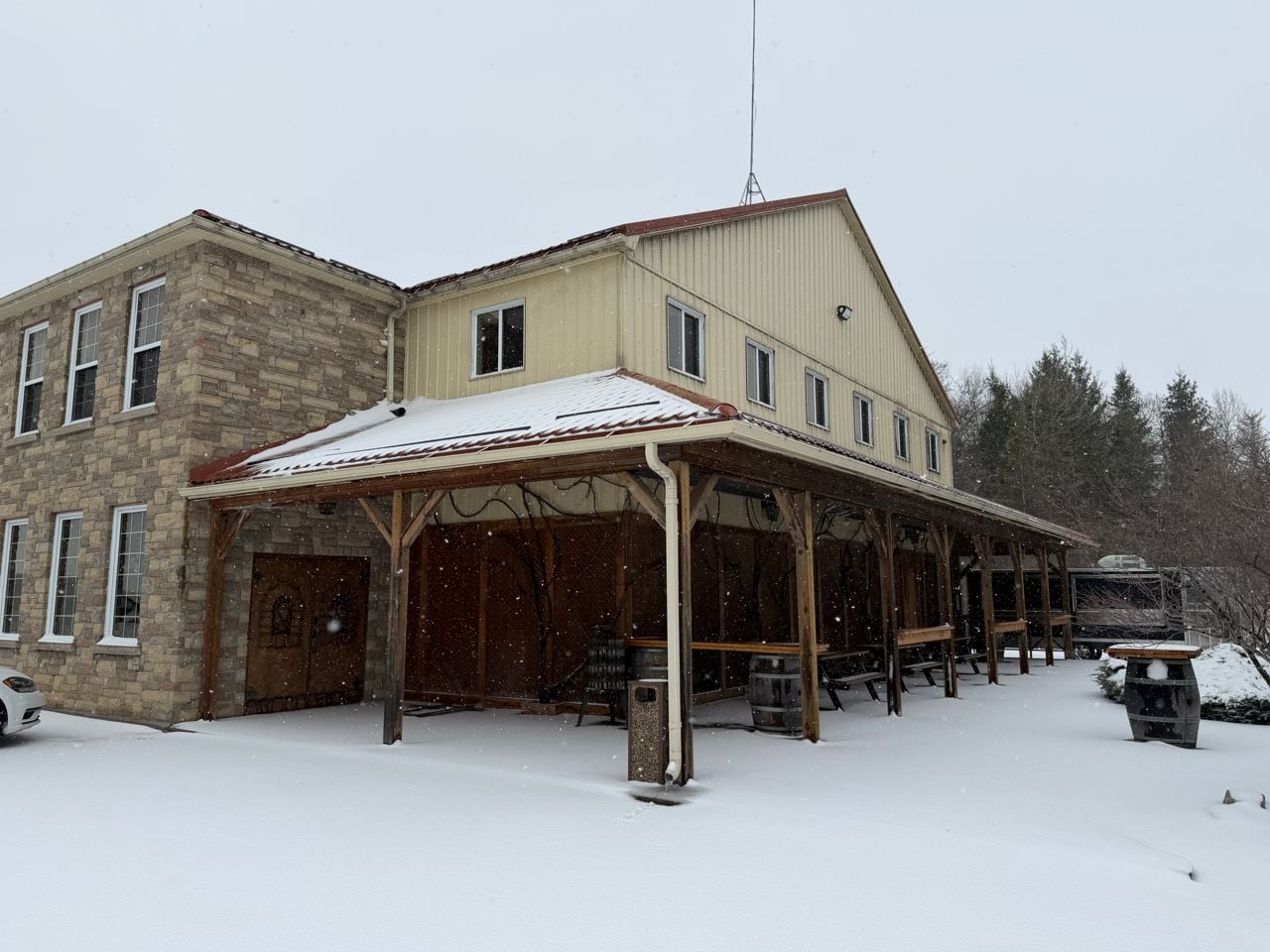 The exterior of Holland Marsh Winery