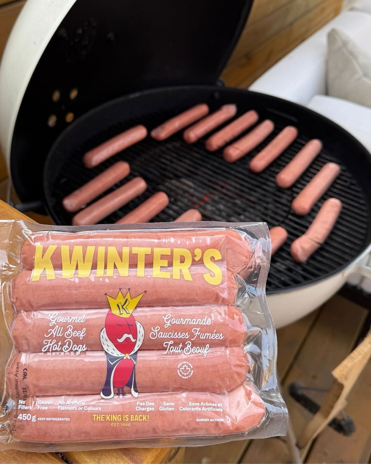 Kwinter hot dogs on a barbecue