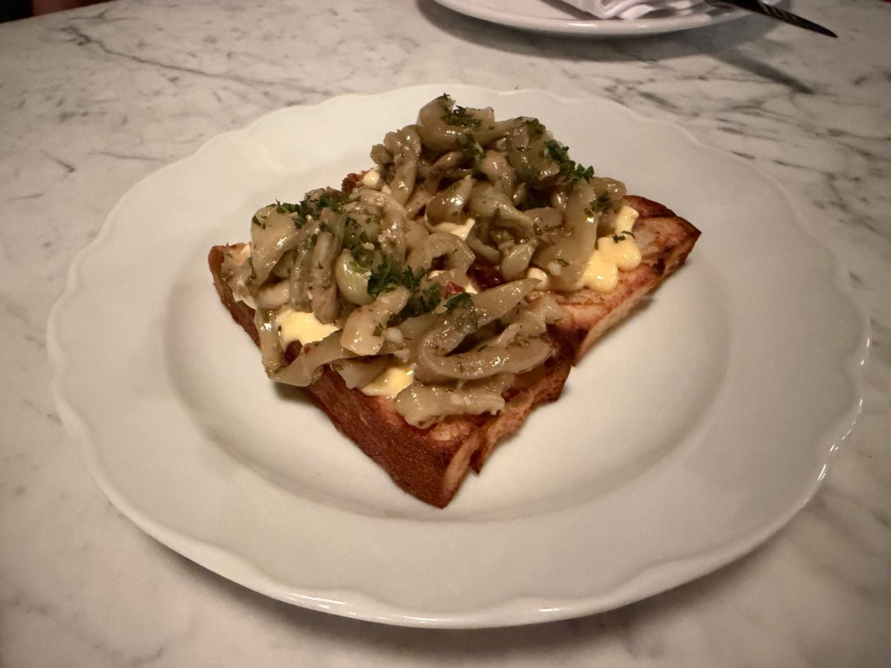Eggplant bruschetta with garlic aïoli