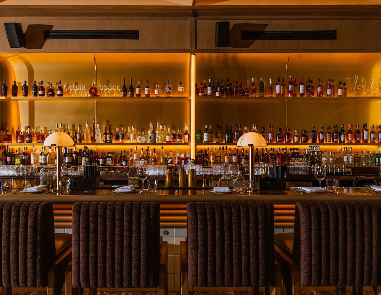 The bar at Riley's Fish and Steak