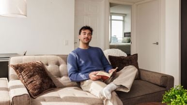 This 22-year-old venture capitalist is on track to make $180,000 this year. How does he spend it?