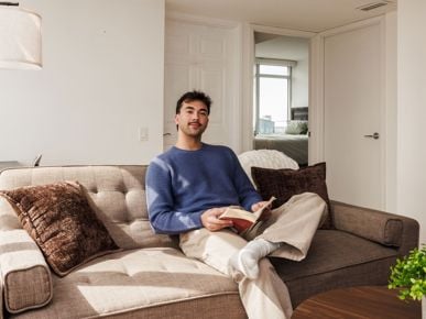 This 22-year-old venture capitalist is on track to make $180,000 this year. How does he spend it?