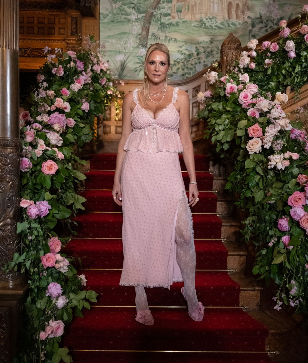 What went down at a frilly fashion show hosted by Suzanne Rogers