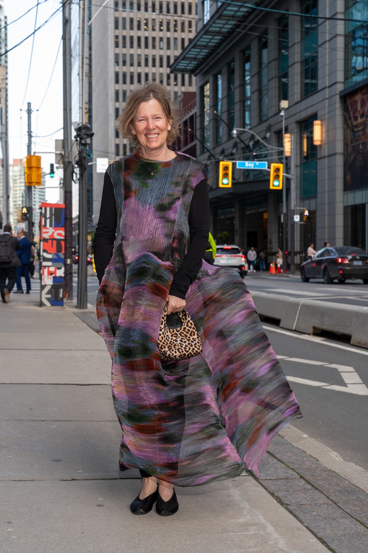 Woman wearing a voluminous dress