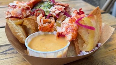 A popular Toronto deli is now open for dinner