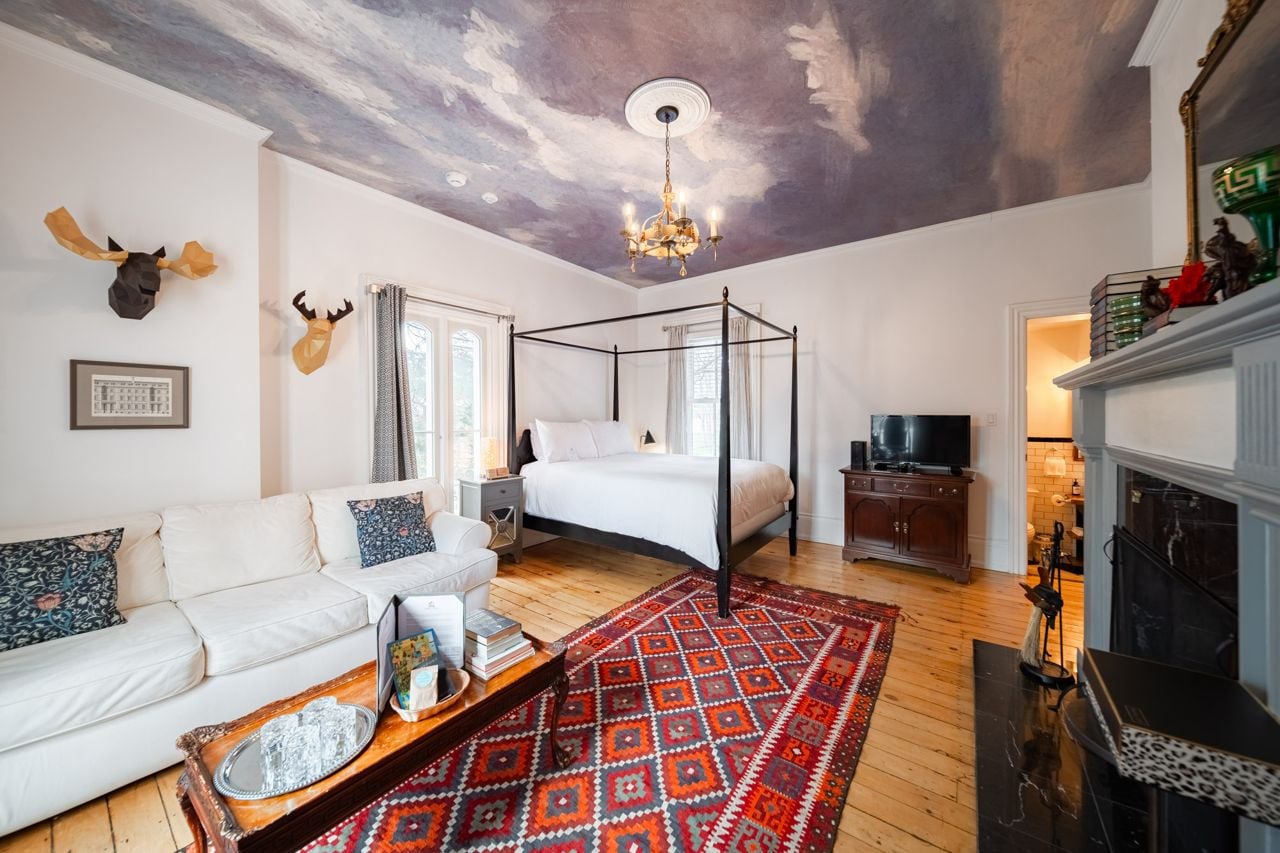 toronto-life-real-estate-merrill-house-victorian-gothic-hotel-conservatory-pec-20 $4.8 million for a Gothic Revival hotel near Prince Edward County