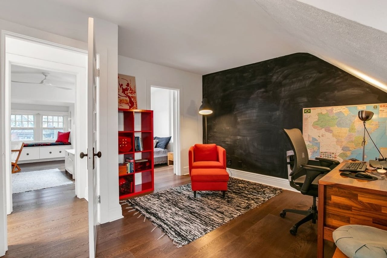 toronto-life-real-estate-high-park-swansea-algonquin-heritage-home-14 $1.9 million for a High Park house with an antique radiator and a butler's pantry