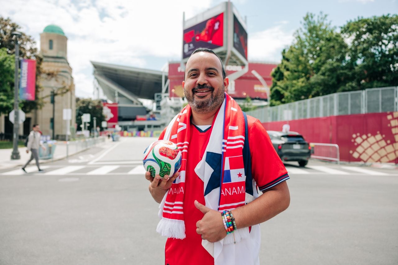 toronto-life-city-fifa-world-cup-soccer-june-17-panama-ghana-2 "There are people here from all over the planet": The wild World Cup party that was Ghana vs. Panama