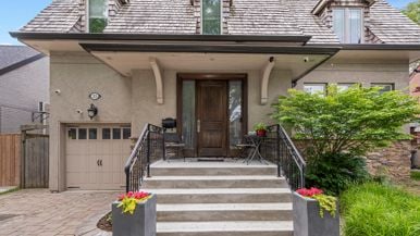 For Sale: 35 Yorkdale Crescent
