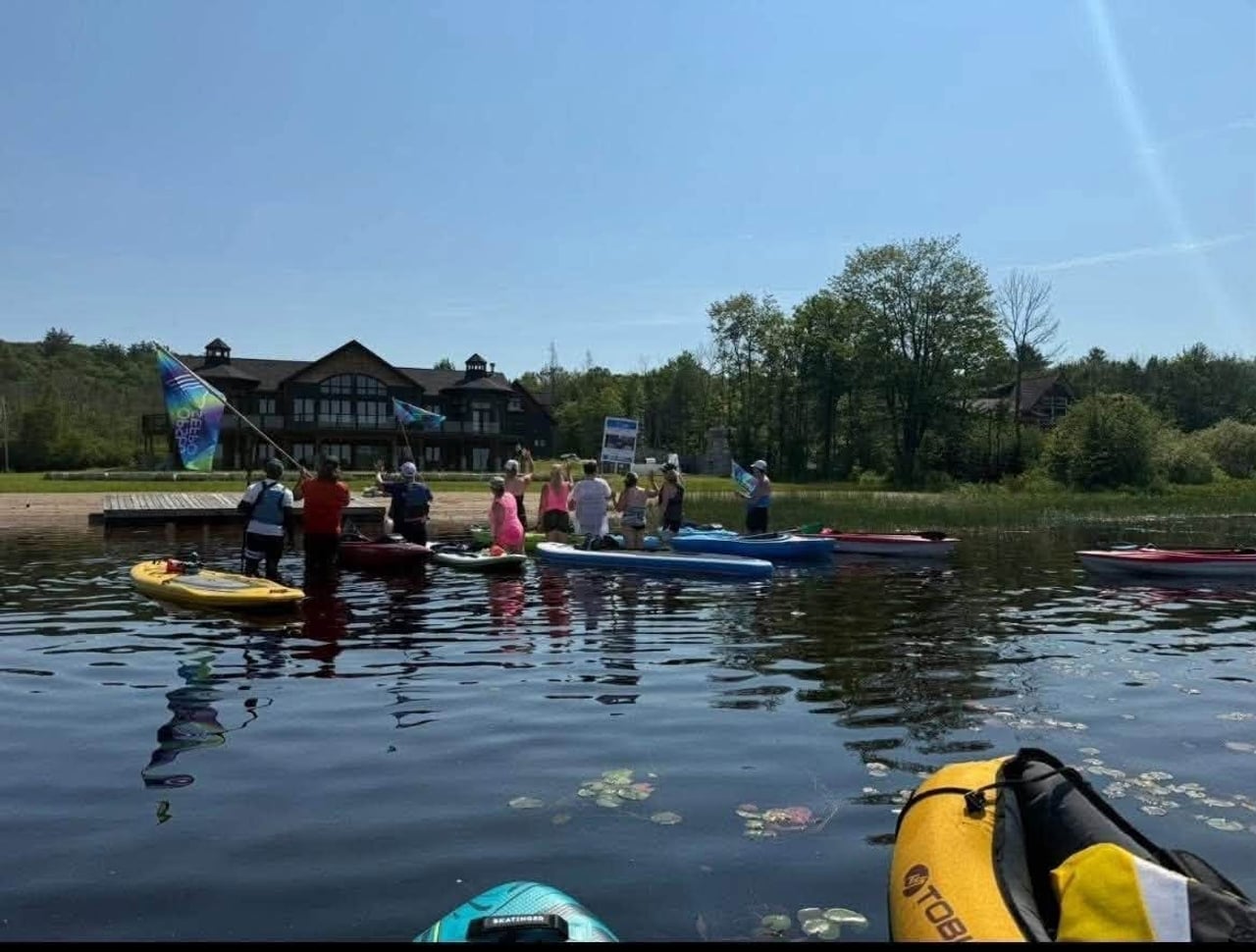 Protestors paddled to Doug Ford's cottage in kayaks