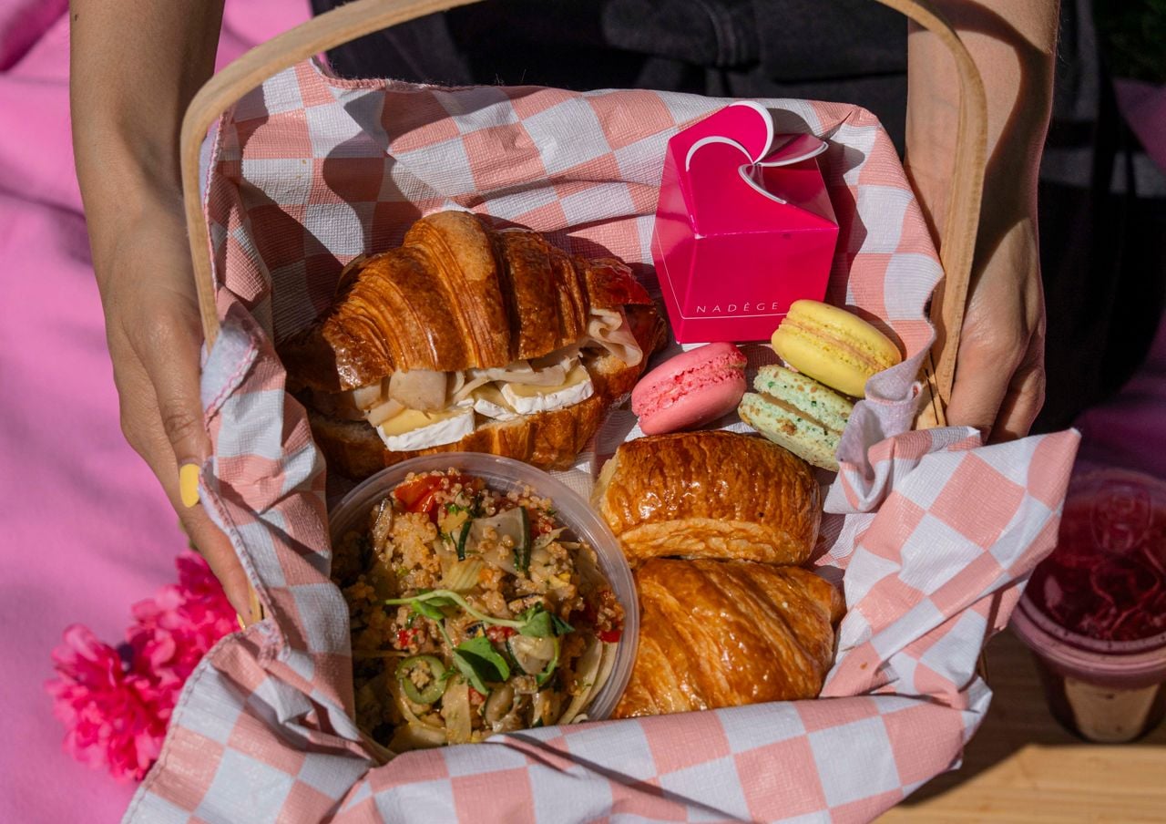 A photo of the new picnic basket experience from Nadège