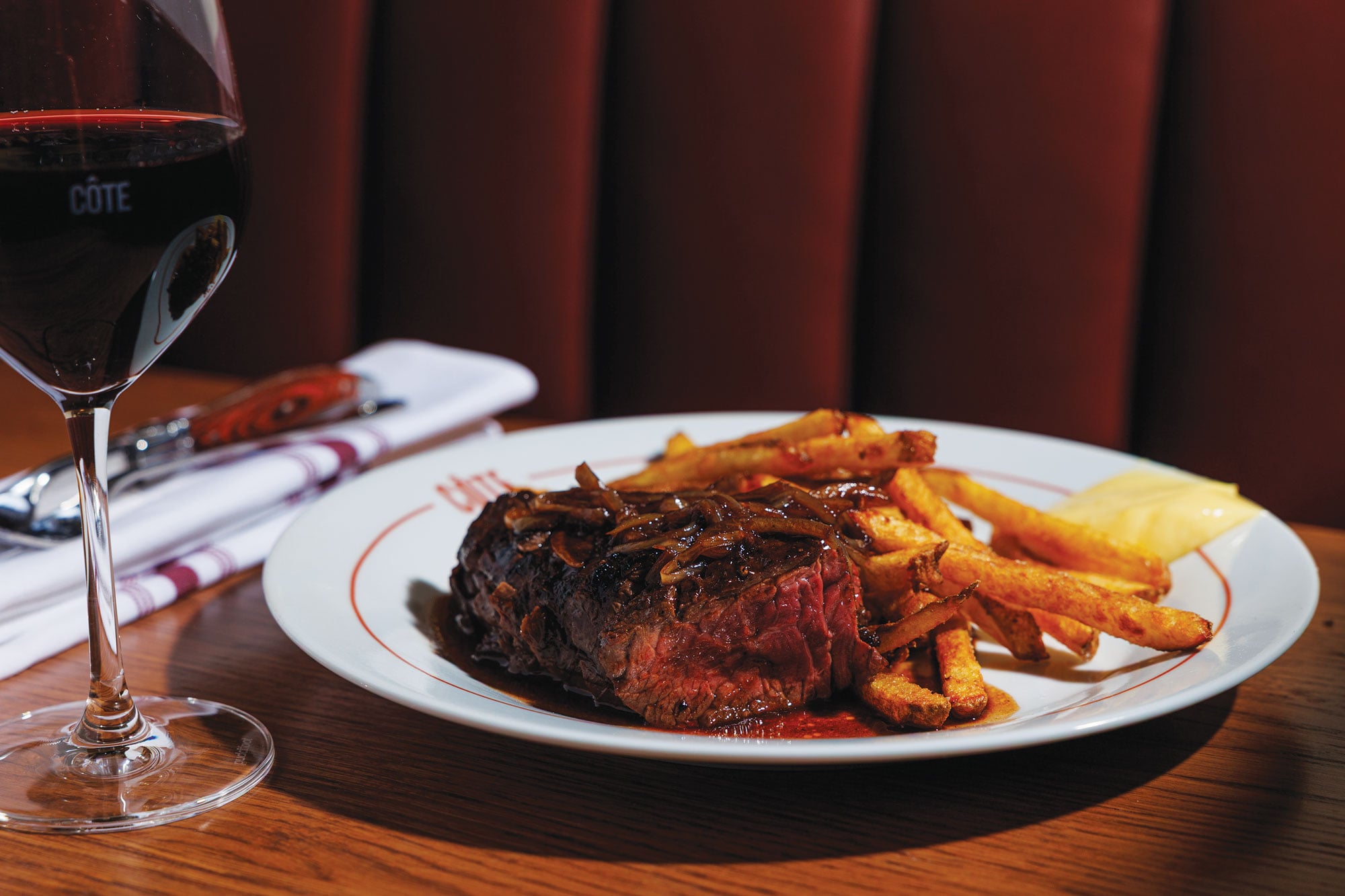 Brasserie Côte's steak frites
